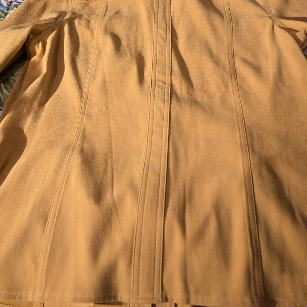 Woman Jacket - Picture 8 of 16